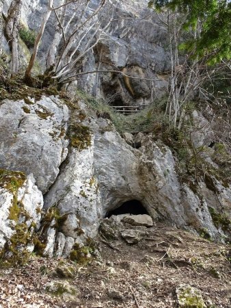 Grotte de la Cheminée