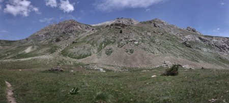 Tête de Viraysse vue du Plateau de Malemort