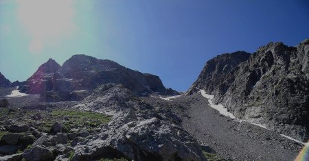 Col de Val Estrèche entre les Choucières Vertes et la Tête Virante.