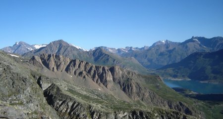 La Vanoise, avec la Grande Casse et le lac du Mont Cenis.