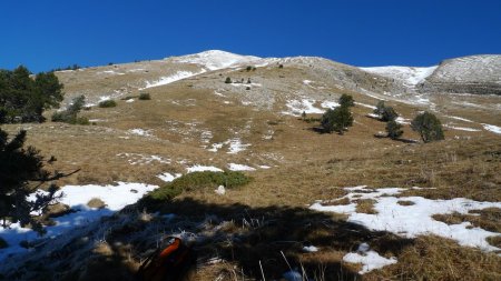 Le sommet se profile (photo hors itinéraire du topo).