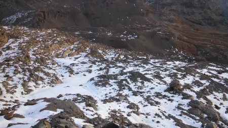 Les gradins rocheux à traverser en direction du Lac du Montet