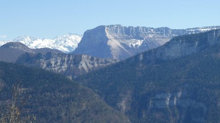 Belledonne, Mont Granier (difficile de trouver un point de vue correct avec les lignes haute tension qui gachent le panorama...)