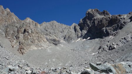 Pied du Glacier Jean Gauthier sous le Pic du même nom et sous le Pic des Pavéous