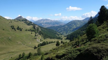 Passage vers l’Italie du Col de Chabaud. À gauche le Mont Corbioun puis le Mont Fraiteve au dessus de Sestrière