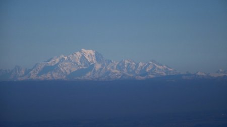 Mont Blanc à 180 Km.