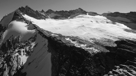 Glacier du Mulinet, entre le Roc du Mulinet et la Pointe Mezzenile.