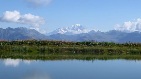 Lac de l’Arpettaz et Mont Blanc