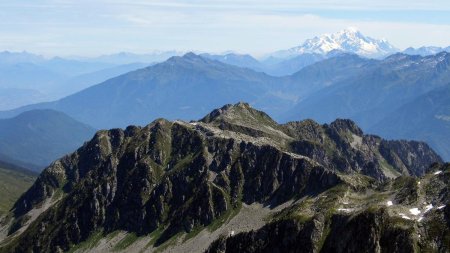 Pic de Rognier, derrière Grand Arc et Mont Blanc