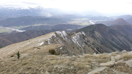 Vers le sommet boisé du «Dôme» (1525m)