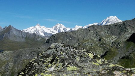 Massif du Mont-Blanc en vue.