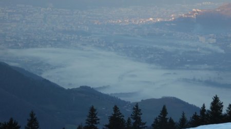 Voile brumeux sur Grenoble