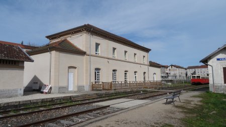 Ancienne gare de Dunières, point de départ de la voie verte.