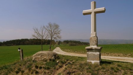 Croix de la Côte d’Hivernebœuf.