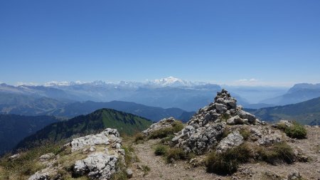 Au sommet, vers le Mont Blanc.
