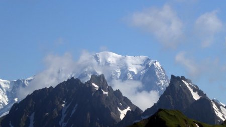 Mont Blanc à la montée, il ne sera plus visible au sommet