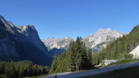 Vers le Petit Mont Blanc, Rocher de Plassa, Dents de la Portetta