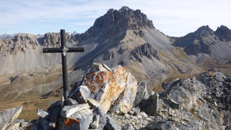 Une belle croix au sommet de la Signora (2773m)