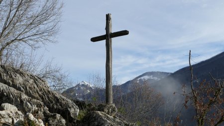 La très vieille Croix Tête de Beurre.