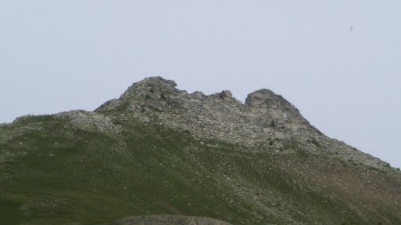 Zoom sur le dôme d’éboulis du Mont St-Honorat