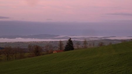 Nappe de brouillard de la Brévenne et des vallées au nord.