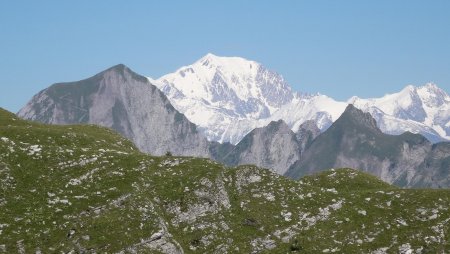Charvin et mont Blanc depuis la croix d’Arclosan.