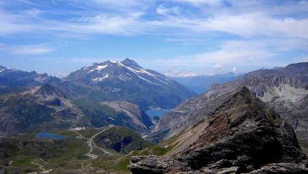 Le Mont Pourri, le Lac de l’Ouillette et le Lac du Chevril.