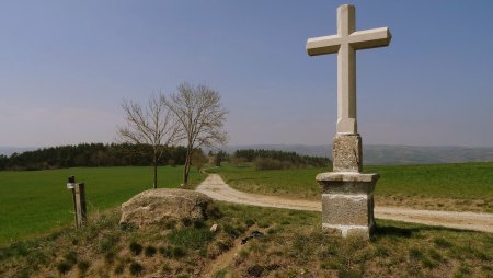 Croix de la Côte d’Hivernebœuf.