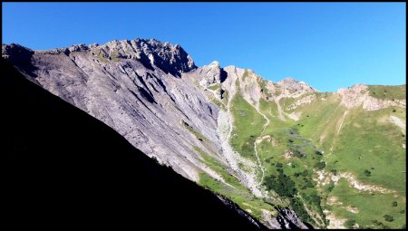 Le Pic de Valsenestre et le Col des Echarennes.