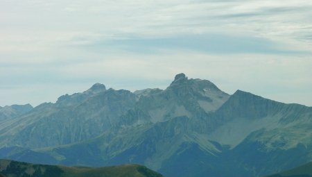 Pour une vue plus panoramique sur le Dévoluy, Vus du point IGN 2481m.
