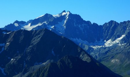 La Montagne des Agneaux et le glacier d’Arsine.