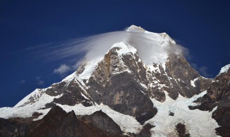 Le Yerupaja (6617 m)