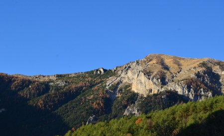 Le Mont Chajol et ses belles falaises