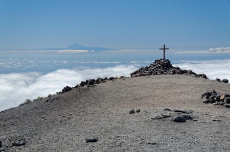 Pico de la Nieve (2232m)