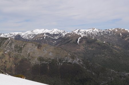 Du Pic des Trois Seigneurs à gauche au Pic de Bassibié à droite en passant par le Col de la Couillate au centre