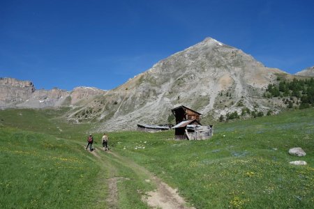 Les Chalets d’Izoard et le Grand Peygu.