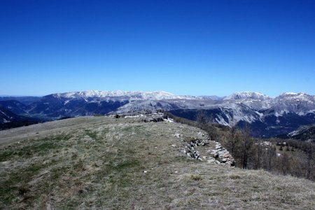 Cheval Blanc, Montagne de Boules, Chalufy