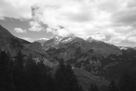 Le Cimet et le Pelat, entre les deux le Mont Vallonnet (le Téton est masqué par la crête)