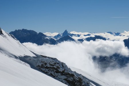 Pic de Rochebrune (3324m) dépassant des nuages