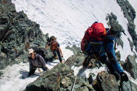 Ressaut plus ou moins délicat pour l’accès au Col des Roches