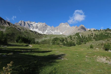 Sortie sur les alpages sous les Pics Nord de la Font Sancte et des Heuvières.