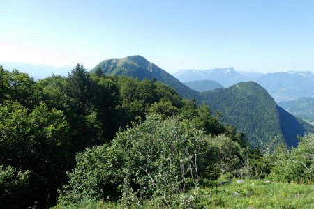 La Galoppaz, Mont Céty, au loin la Chartreuse