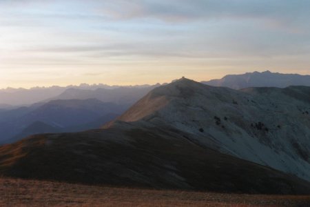 Le sommet du Cheval-Blanc(2323m) vu de la Barre des Chamois(2282m)