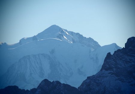 Le sommet du Mont-Blanc depuis le Col de Balafrasse
