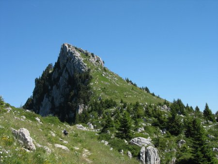 Pointe de Puvat (alt. 1.909 m) vue du Col de l’Ovine