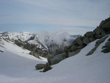 Petit Vallon entre deux  des trois sommets.