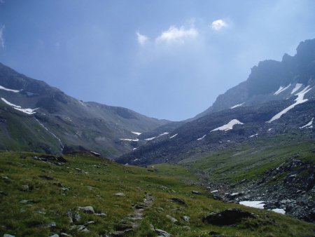 Vers le Col du Lac Noir et la Pointe du Rocher Blanc (3023 m)