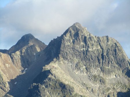 Zoom sur le Puy Gris.