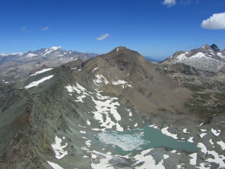 Du sommet : le lac du Montet et la Grande Aiguille Rousse.