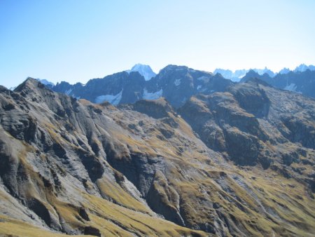 Aiguilles Rouges, avec en arrière plan, le Massif du Mont Blanc,